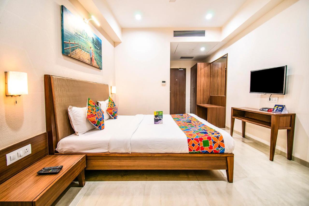 Fabhotel Flora Vastral Ahmadábád Kültér fotó