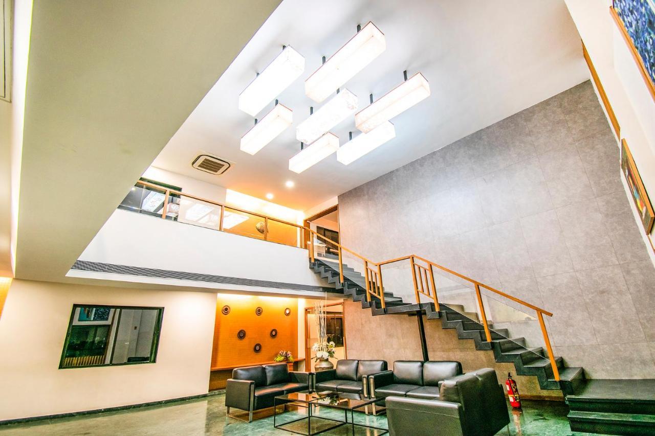 Fabhotel Flora Vastral Ahmadábád Kültér fotó