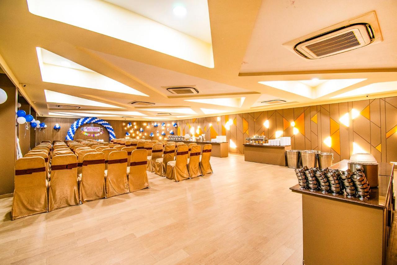Fabhotel Flora Vastral Ahmadábád Kültér fotó