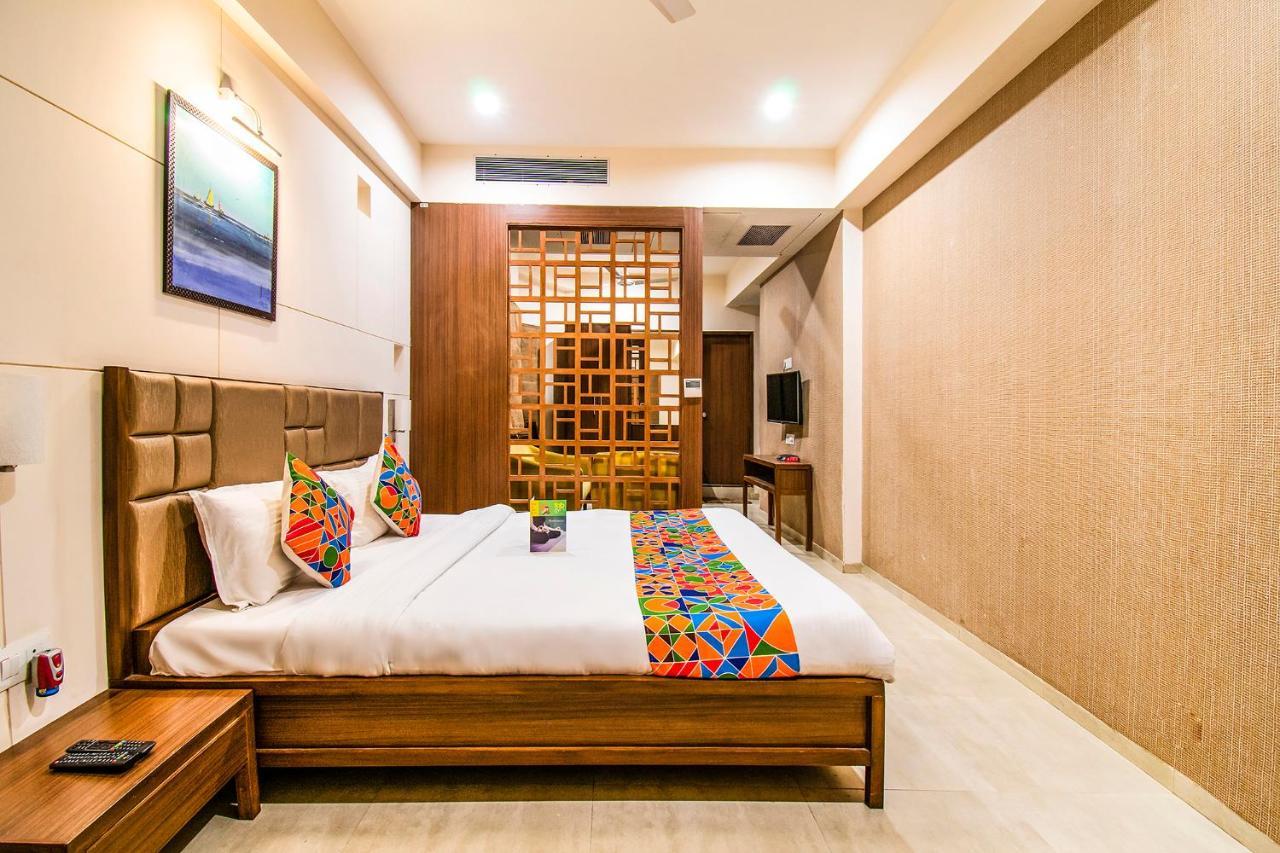 Fabhotel Flora Vastral Ahmadábád Kültér fotó